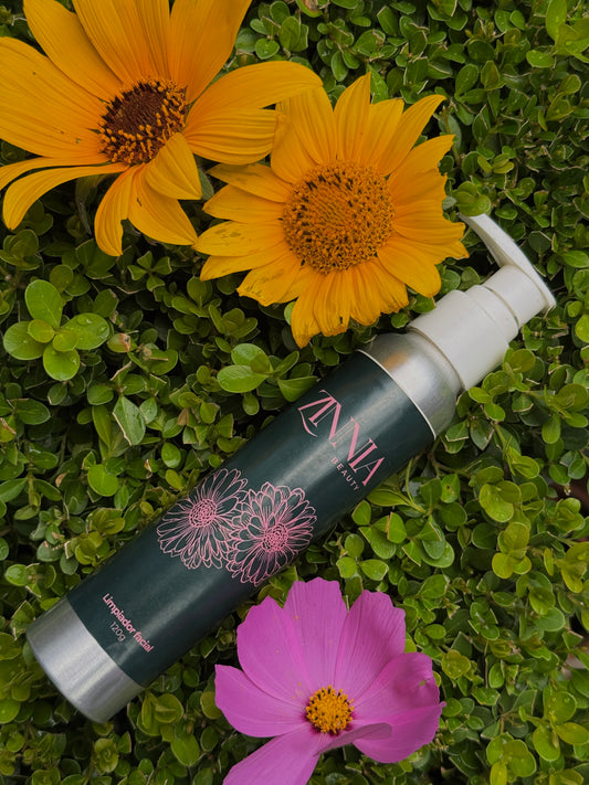 🌿 Limpiador Facial Suave y Nutritivo